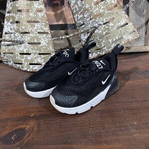 Nike Airmax 270 size 6c
